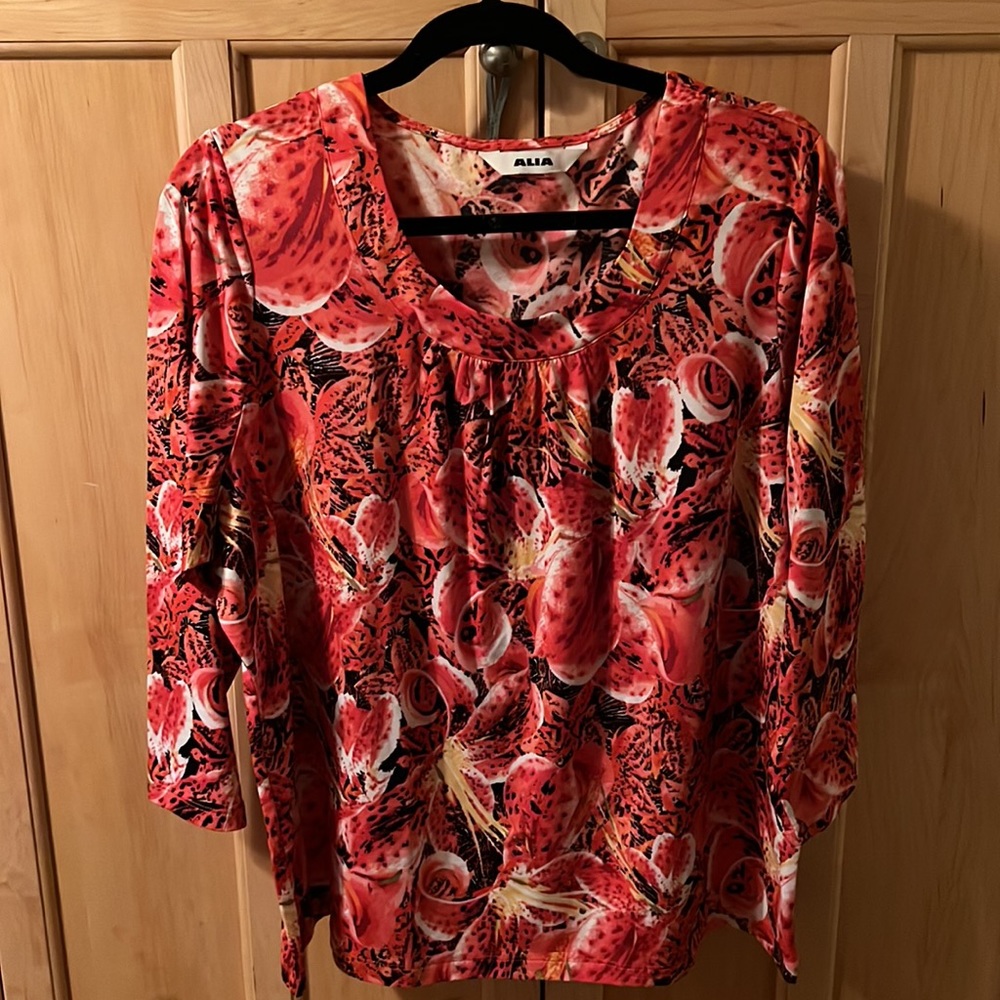 Alia scoop neck 3/4 sleeve blouse size L petite